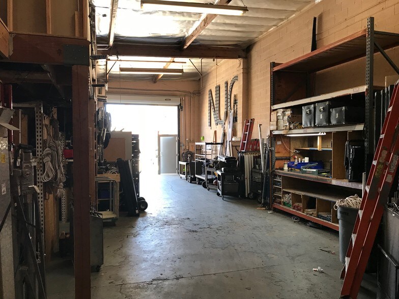More Photos Of 11800 Sheldon St, Sun Valley Warehouse For Lease