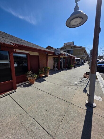 More Photos Of 1135 Camino del Mar, Del Mar Office For Lease