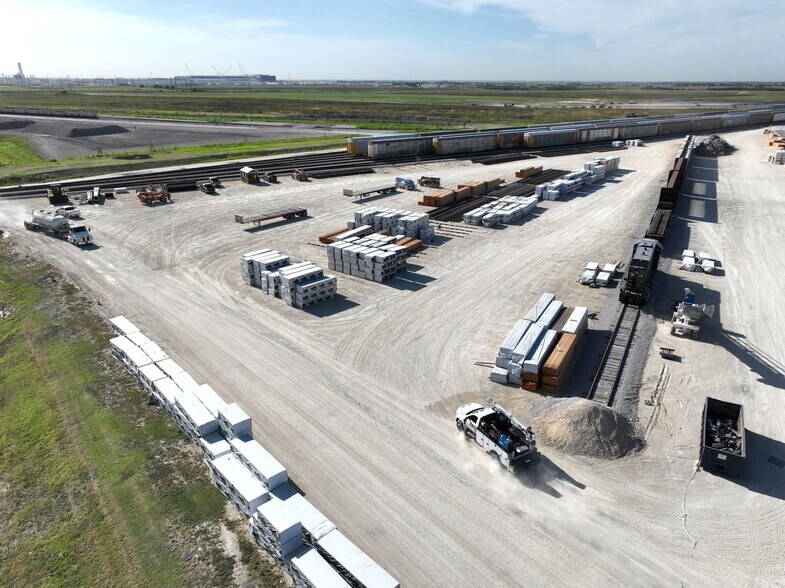 More Photos Of 201 FM 3349, Taylor Land For Sale