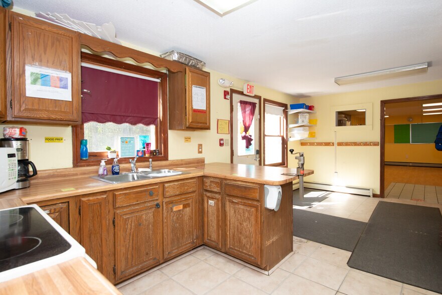 More Photos Of 105 Durham Rd, Dover Daycare Center For Sale