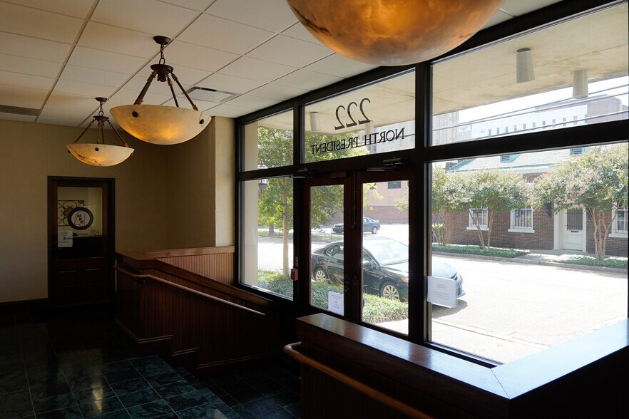 More Photos Of 222 N President St, Jackson Office Residential For Sale