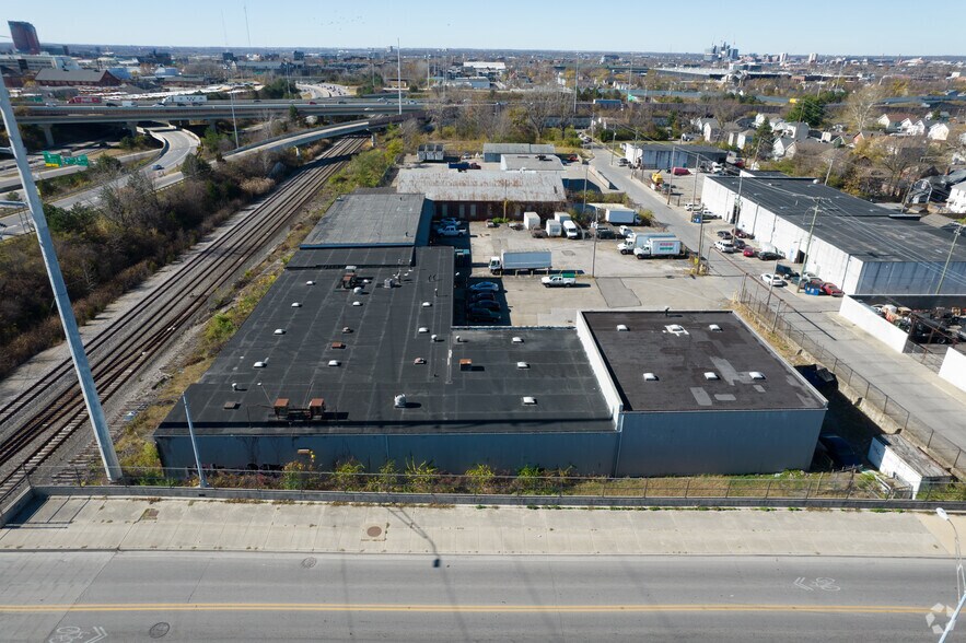More Photos Of 875 Reynolds Ave, Columbus Warehouse For Sale