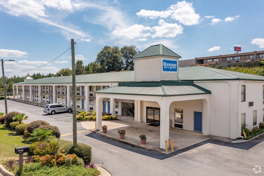 Primary Photo Of 6009 Harrison Rd, Macon-Bibb Hotel For Sale