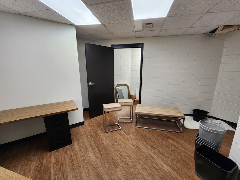 More Photos Of 501 Howell Rd, Greenville Office For Lease