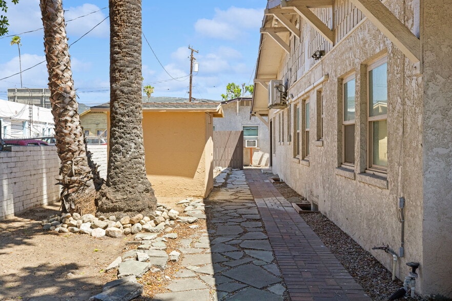 More Photos Of 480 W 18th St, San Bernardino Apartments For Sale