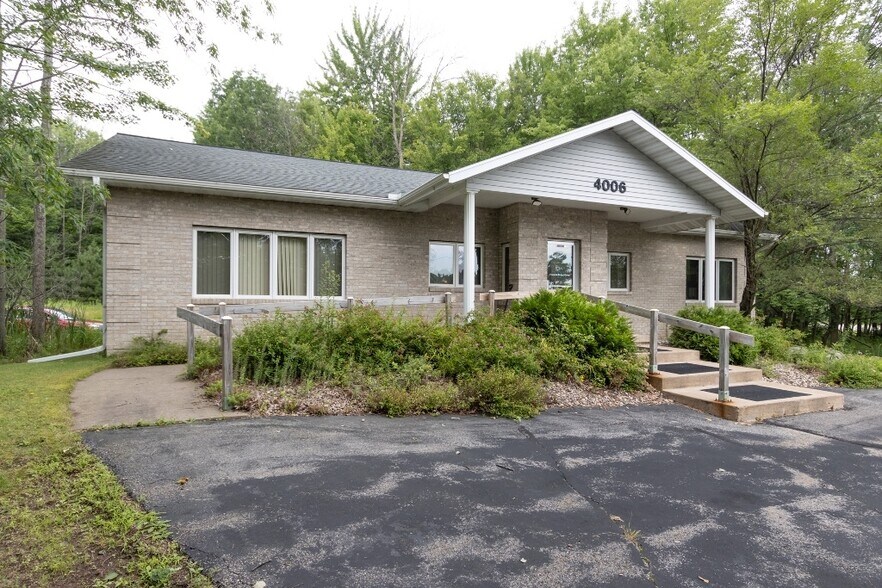 More Photos Of 226126 Hummingbird Rd, Wausau Medical For Sale