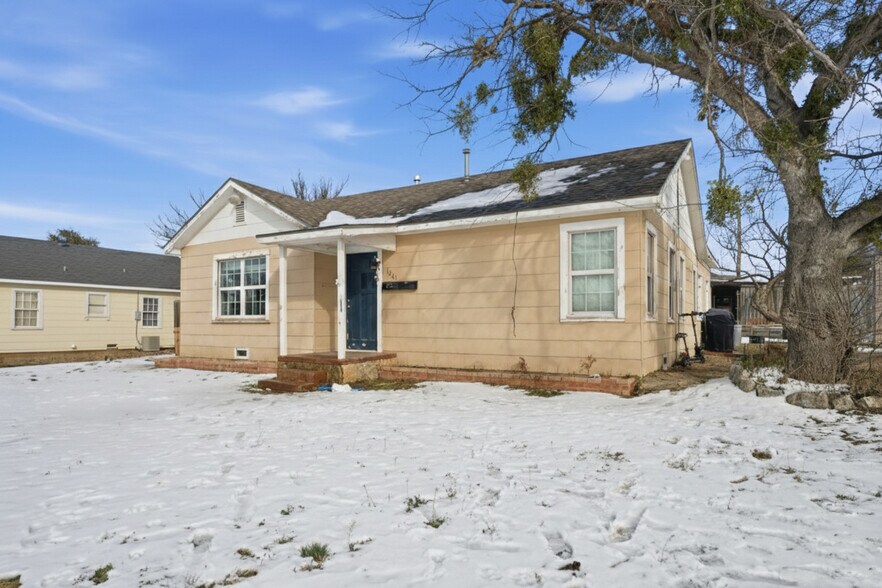 Primary Photo Of 1901 Cedar Crest Dr, Abilene Multifamily For Sale