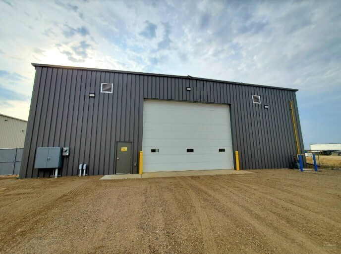 More Photos Of 4014 Burron Av, Saskatoon Warehouse For Lease
