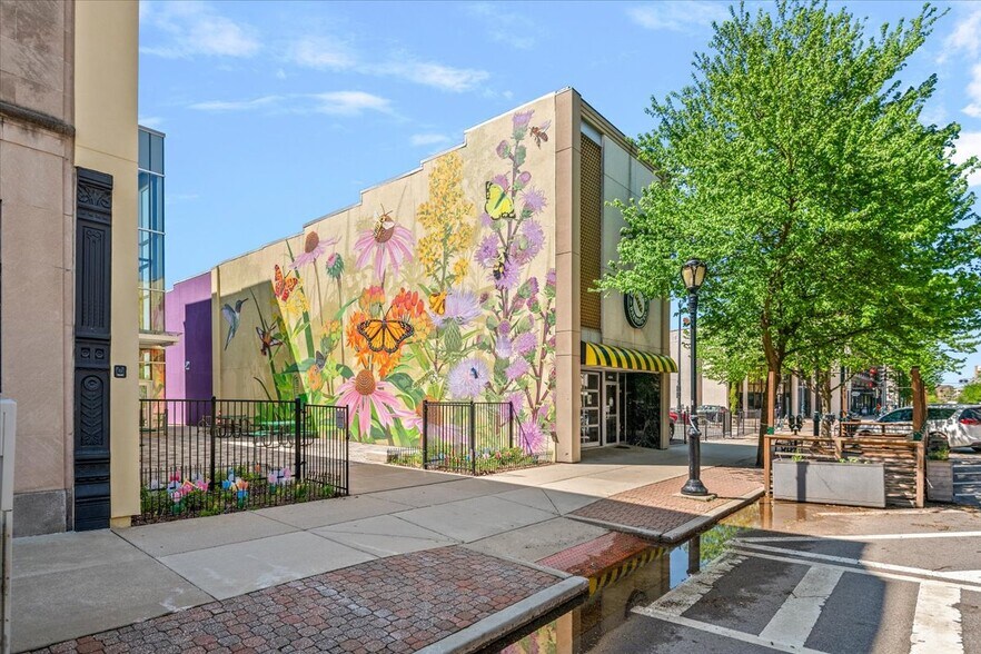 More Photos Of 406 E Adams St, Springfield Storefront Retail Residential For Sale