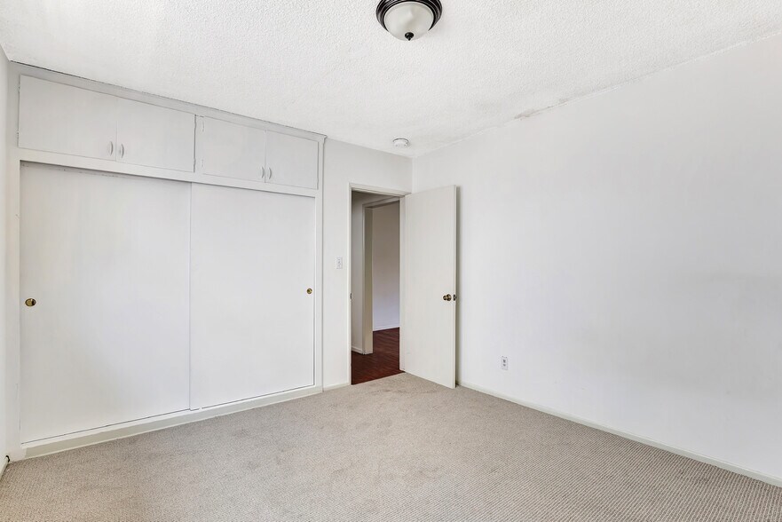 More Photos Of 4412 E Lockwood Ave, Los Angeles Apartments For Sale