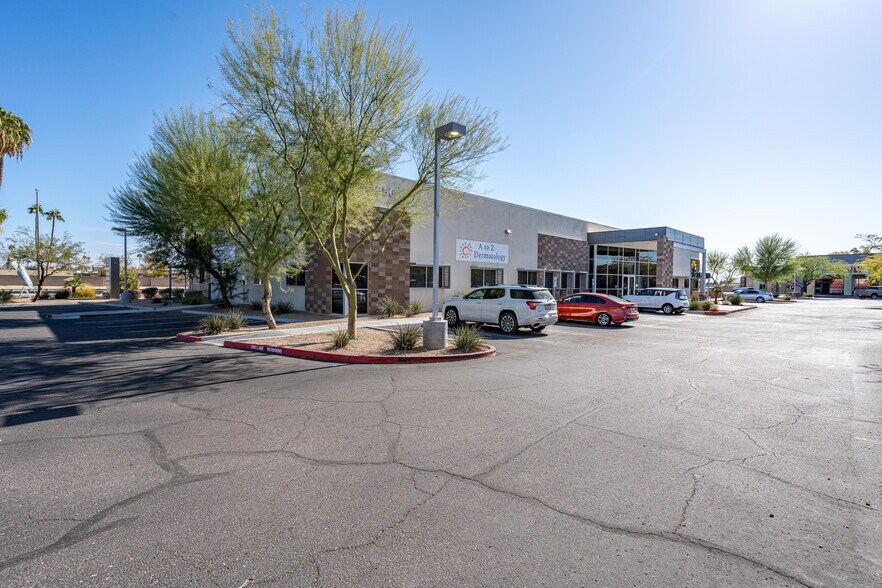 More Photos Of 13650 N 99th Ave, Sun City Medical For Sale