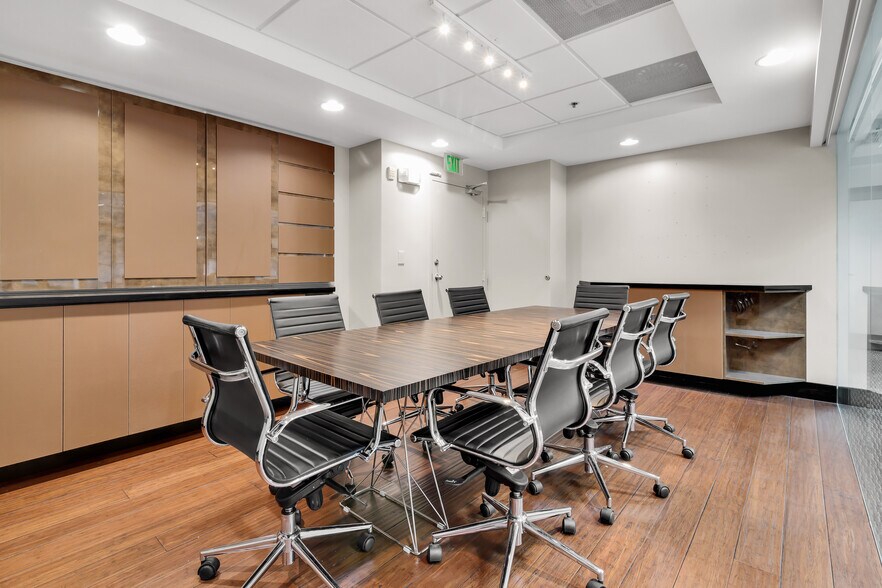 More Photos Of 12595 SW 137th Ave, Miami Office Residential For Lease