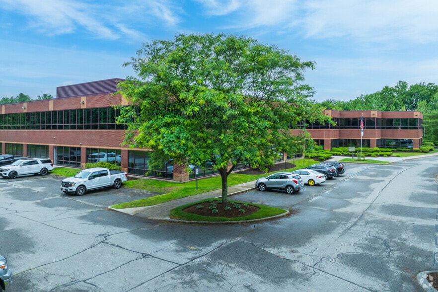 More Photos Of 201 Riverneck Rd, Chelmsford Office For Lease
