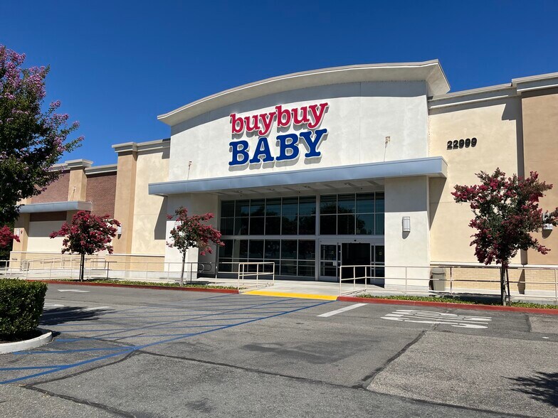 More Photos Of 22999 Savi Ranch Pky, Yorba Linda Department Store For Lease