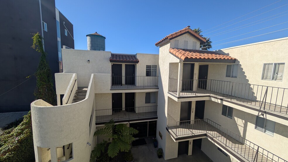More Photos Of 4226 Utah St, San Diego Apartments For Sale
