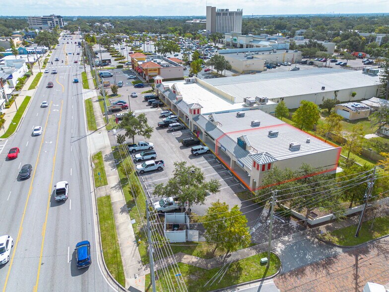 More Photos Of 1015-1033 W Bay Dr, Largo Freestanding For Lease