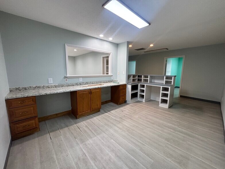 More Photos Of 4712 Country Club Rd, Winston-Salem Medical For Sale