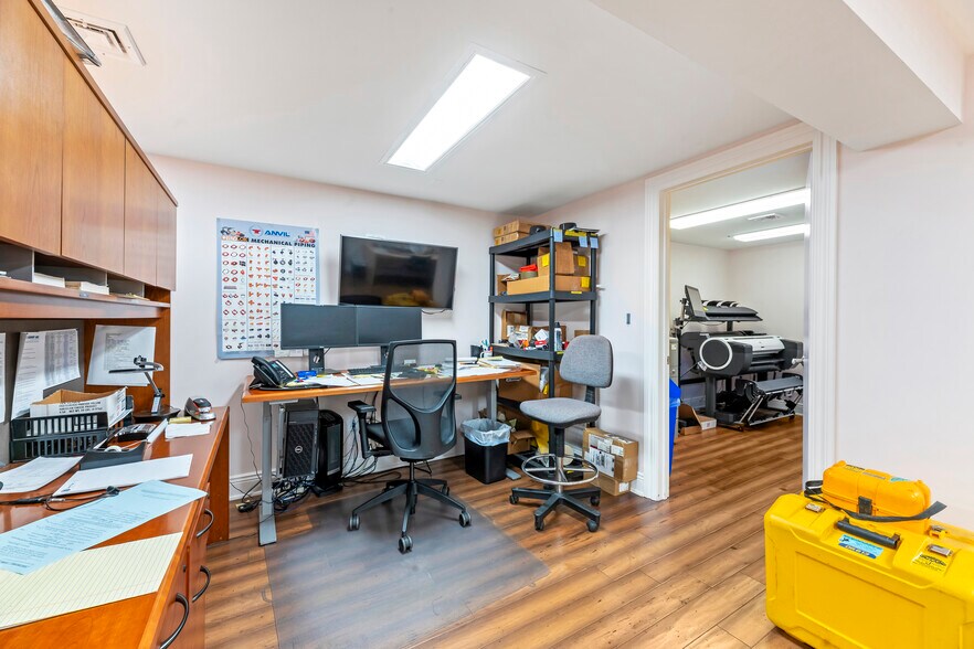 More Photos Of 330 New Brunswick Ave, Fords Office For Sale