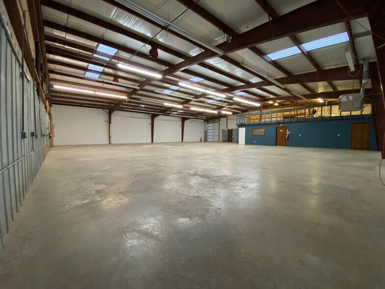 More Photos Of 4352 Canton Hwy, Cumming Warehouse For Sale