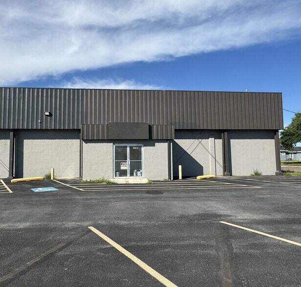 Primary Photo Of 1502 N 77 Sunshine Strip, Harlingen Storefront Retail Office For Lease
