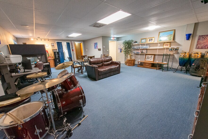 More Photos Of 1211 Lamar St, Sweetwater Flex For Sale