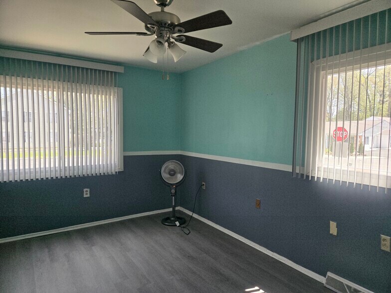 More Photos Of 1169 Walker Rd, Dover Office For Lease