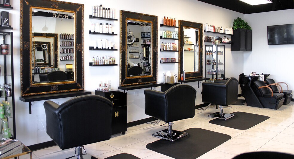 More Photos Of 171 N Gibson Rd, Henderson Storefront For Lease