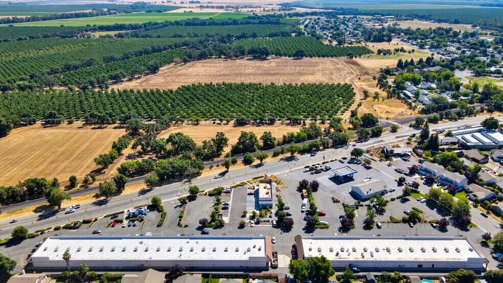 More Photos Of 1912 Hwy 65, Wheatland General Retail For Sale