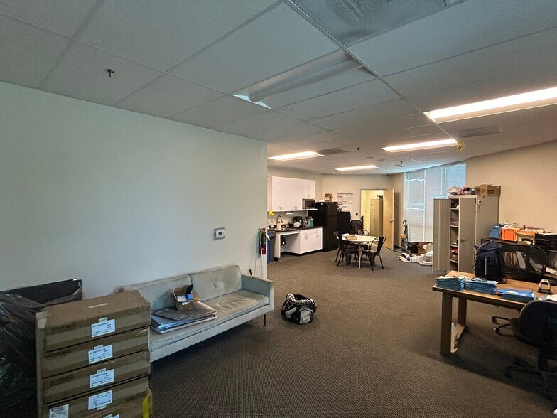 More Photos Of 8500 Morrison Creek Dr, Sacramento Warehouse For Sale