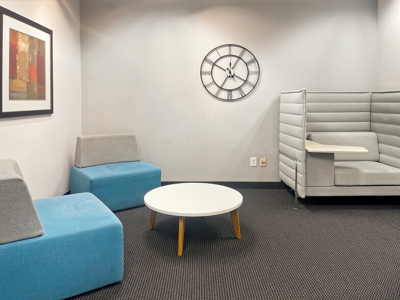 More Photos Of 2033 Gateway Pl, San Jose Coworking Space