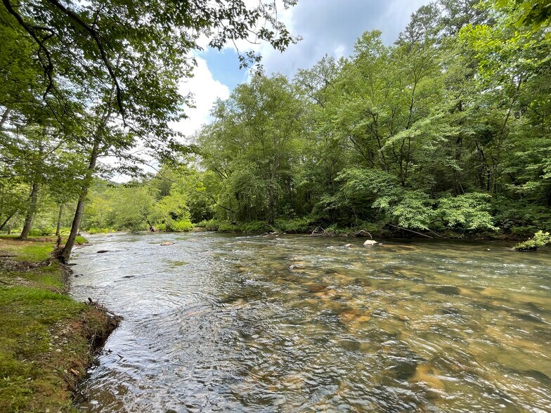 More Photos Of Highway 441 S, Lakemont Land For Sale