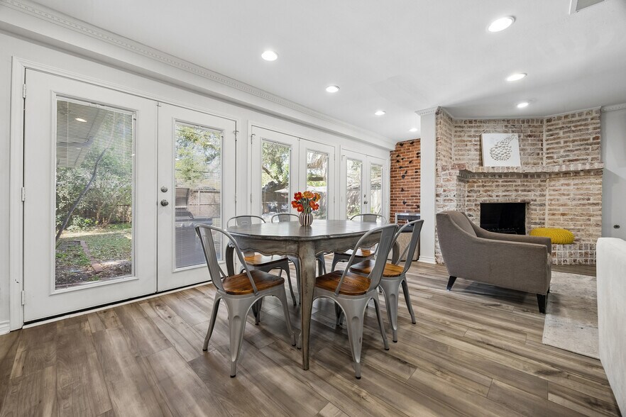 More Photos Of 5474 Imogene St, Houston Specialty For Sale