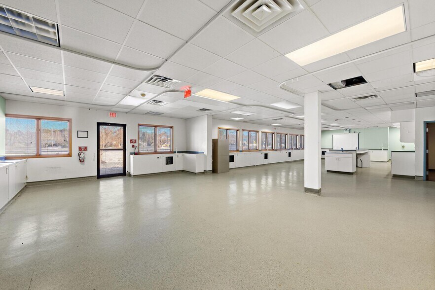 More Photos Of 675 Route 72 E, Manahawkin Office For Sale