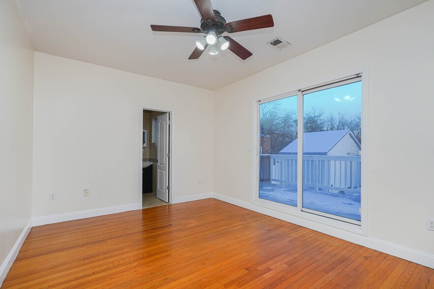 More Photos Of 1330-1332 Rockland Ave, Staten Island Medical For Sale