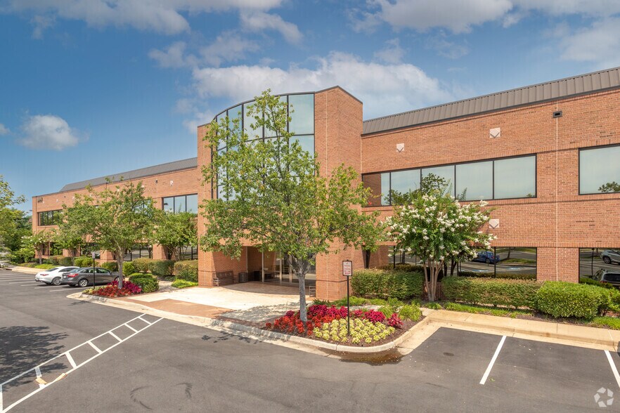 More Photos Of 20098 Ashbrook Pl, Ashburn Office For Lease