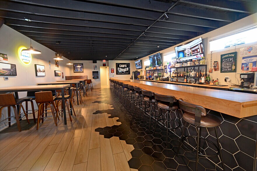 Primary Photo Of 221 20th Ave, Ottawa Bar For Sale