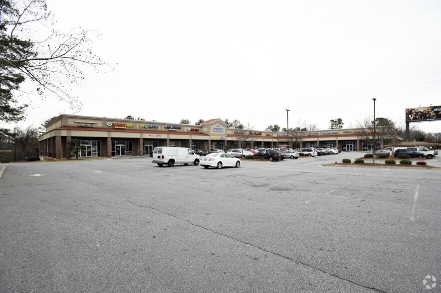 More Photos Of 4300 Buford Hwy, Atlanta Unknown For Lease