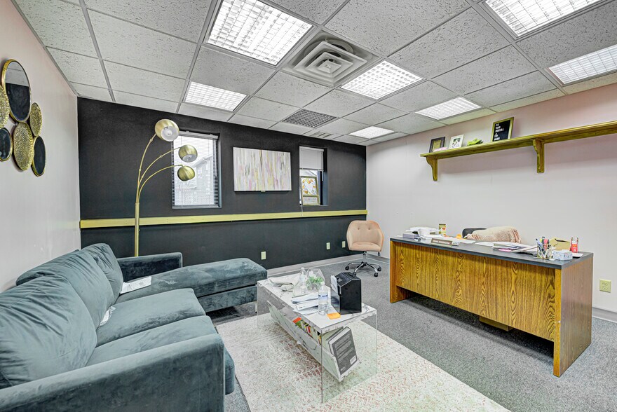 More Photos Of 241 S State Ave, Indianapolis Warehouse For Sale