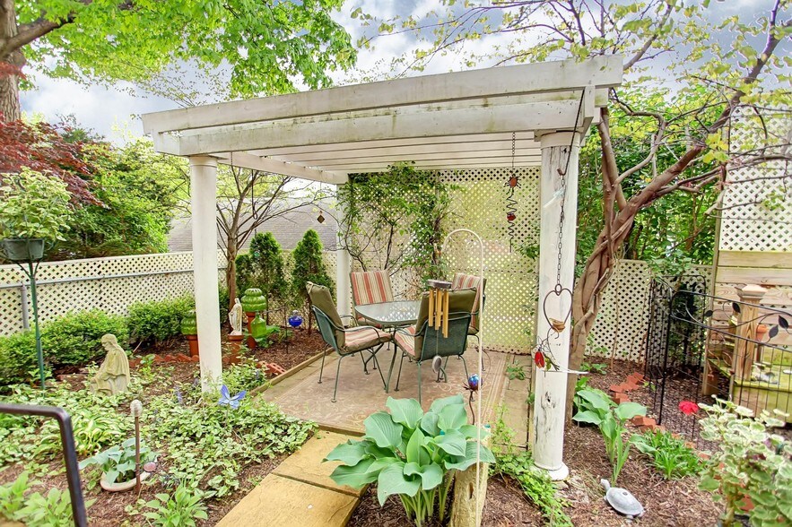 More Photos Of 80 W State St, Springboro Hospitality For Sale