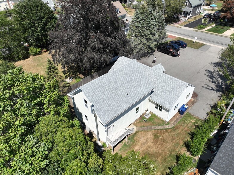 More Photos Of 114 High St, Wareham Office For Sale