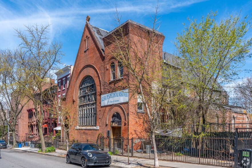 Primary Photo Of 237 17th St, Brooklyn Religious Facility For Sale