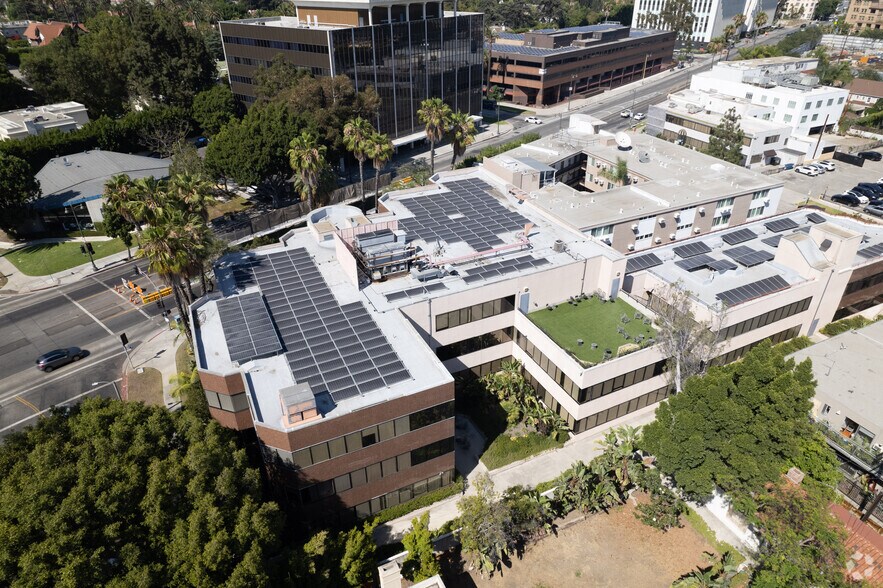 More Photos Of 4322 Wilshire Blvd, Los Angeles Office For Sale