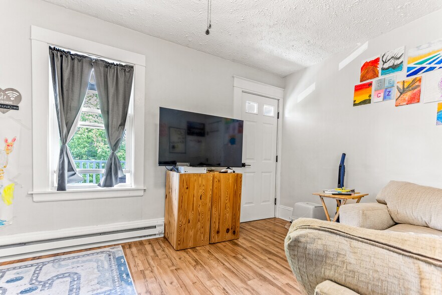 More Photos Of 51 Tanguay St, Sanford Apartments For Sale