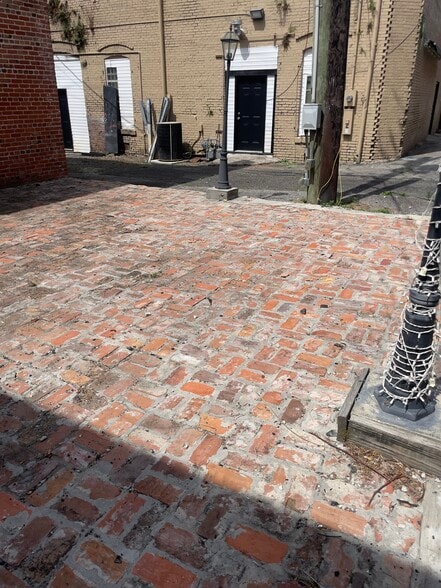 More Photos Of 103 S Lee St, Quitman Office Residential For Sale