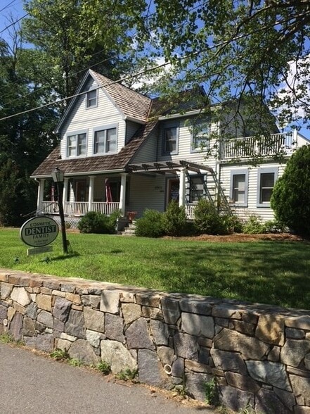 Primary Photo Of 9901 River Rd, Potomac Medical For Lease