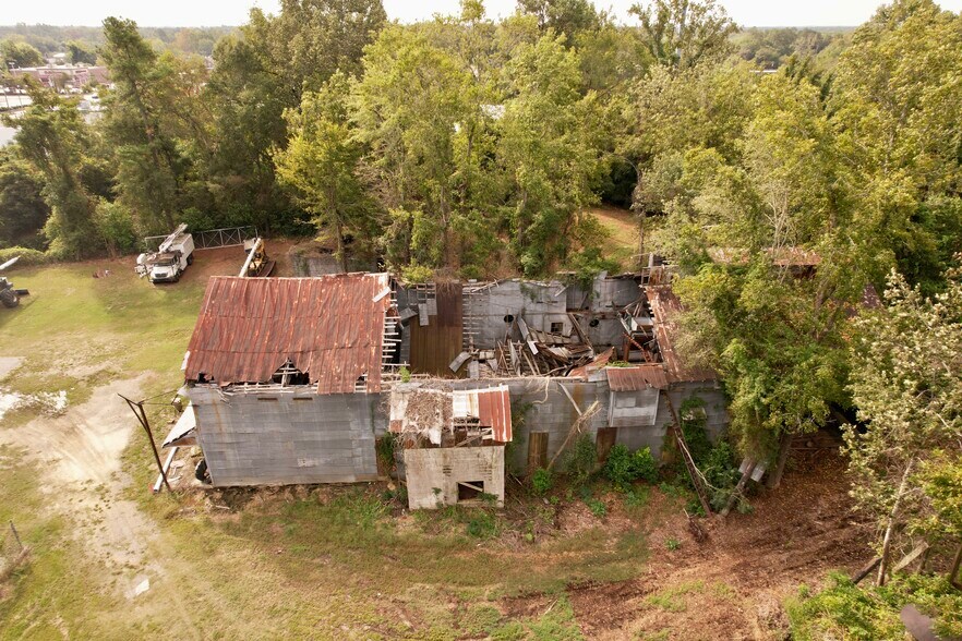 More Photos Of 311 N Longstreet St, Kingstree Auto Repair For Sale