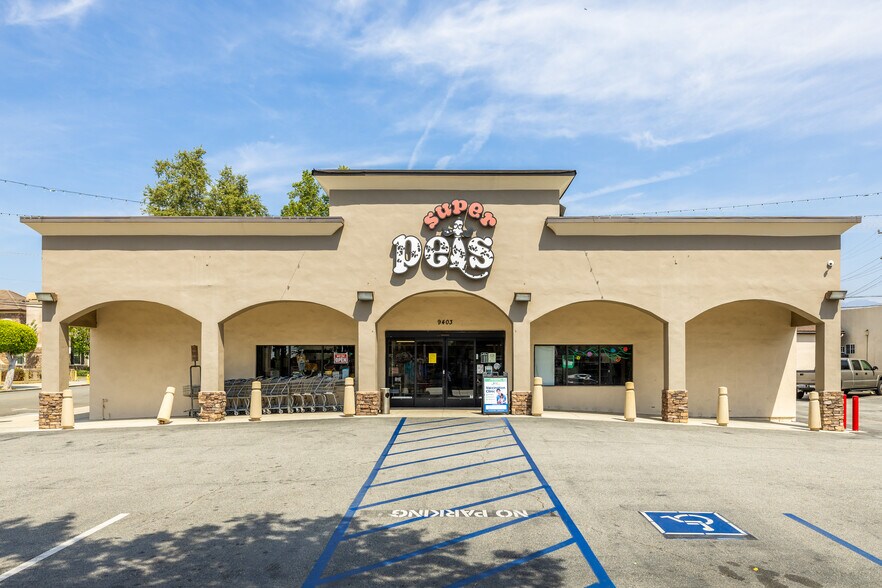 More Photos Of 9403 Las Tunas Dr, Temple City Freestanding For Sale