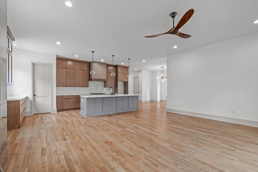 More Photos Of , Raleigh Multifamily For Sale