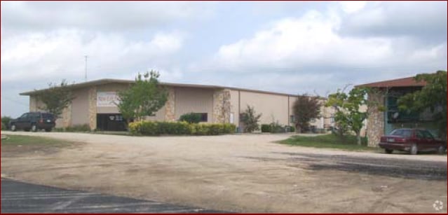 More Photos Of 23129 N Interstate 35, New Braunfels Sports And Entertainment For Lease