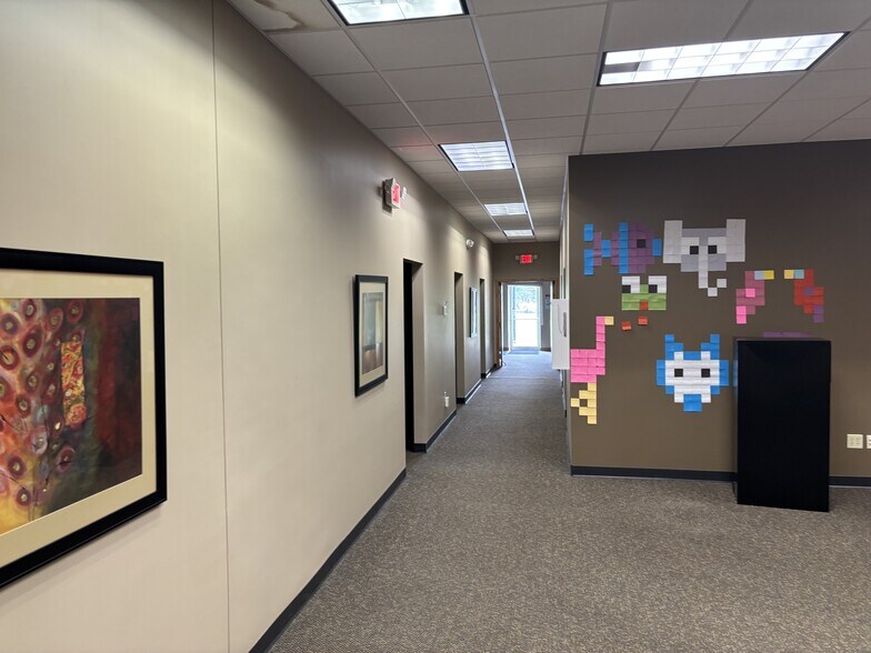 More Photos Of 302 Industrial Dr, Columbus Manufacturing For Sale